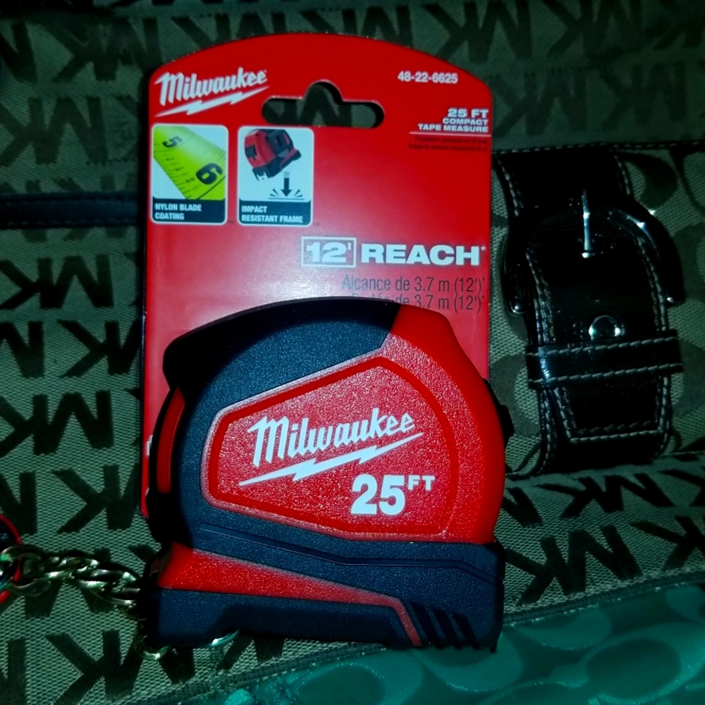 *Brand New* Milwaukee Tape measure